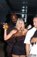 WHO is that Drunk Hoe with kimbo Slice ?