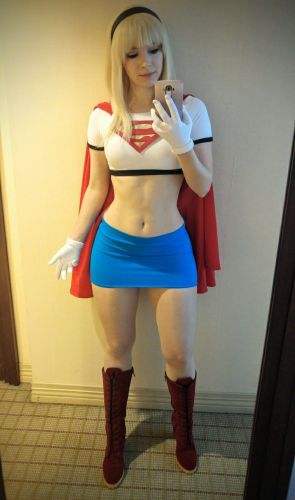 Enji Night cosplaying as Supergirl: https://www.instagram.com/p/BYoJno3ABJg/?taken-by=enjinight