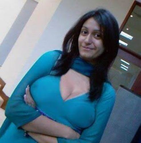 Amateur Indian girl - pic not taken for porn purposes initially