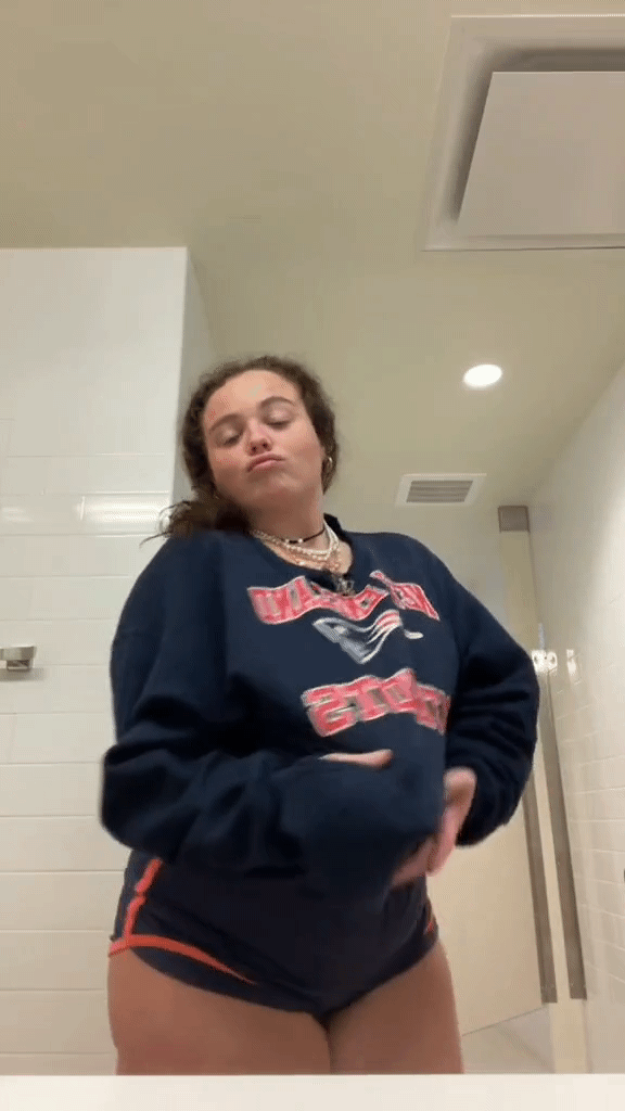 What's the name of this pornstar?