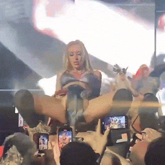 What's the name of this pornstar?