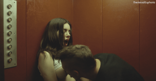 What's the name of this pornstar?