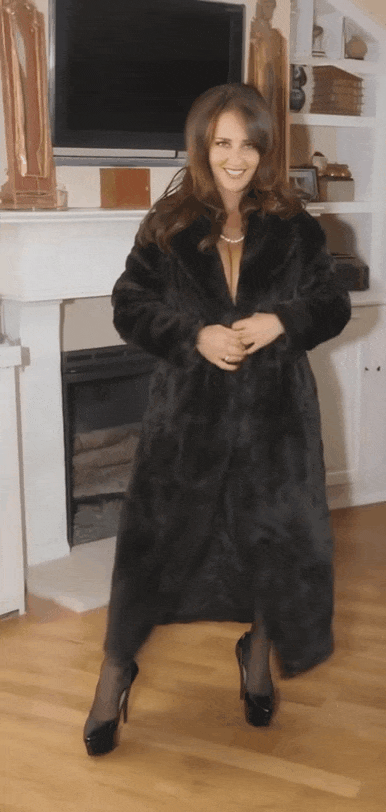 What's the name of this pornstar?