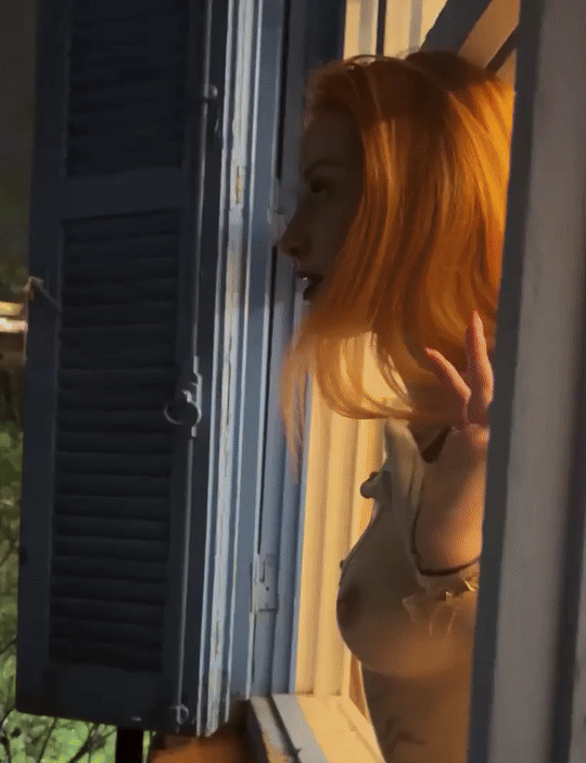What's the name of this pornstar?