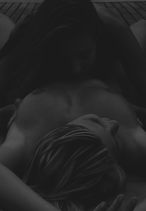 What are these girls names? Whats the name of the scene? 