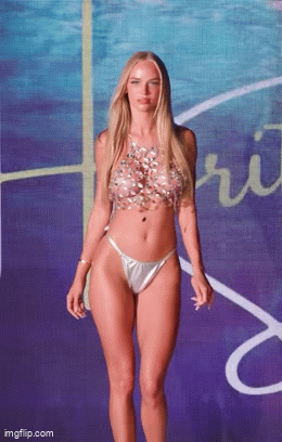 What's the name of this pornstar?