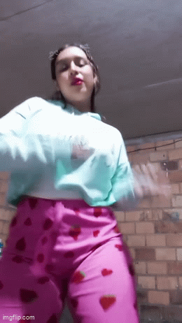 What's the name of this pornstar?