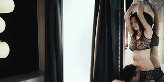 What's the name of this pornstar?