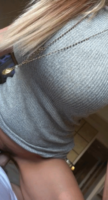 What's the name of this pornstar?