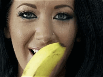 Jayden Jaymes - Cooking Shit Up ; 
https://www.playvids.com/de/v/jzM38Unidcj
