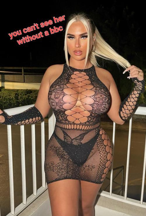 What's the name of this pornstar?