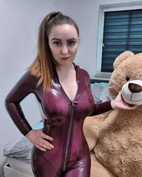 What's the name of this pornstar?