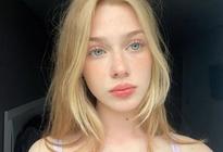 What's the name of this pornstar?
