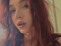 What's the name of this pornstar?