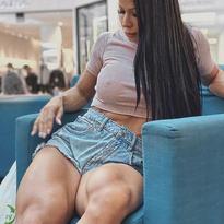 What's the name of this pornstar?