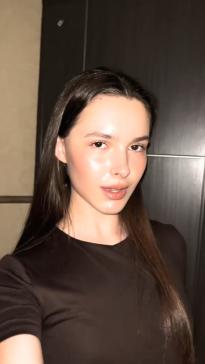 What's the name of this pornstar?
