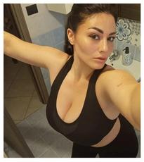 What's the name of this pornstar?