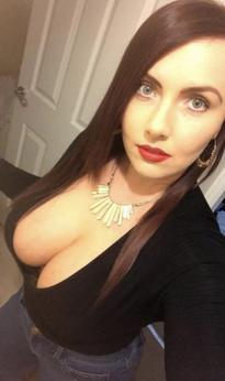 What's the name of this pornstar?