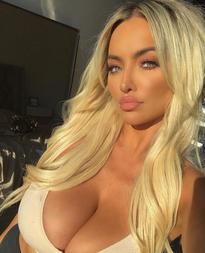 What's the name of this pornstar?