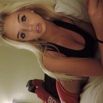 What's the name of this pornstar?