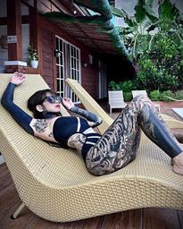 Angelie Pench / tatted_pench