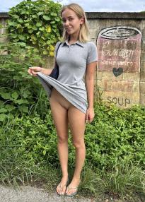 What's the name of this pornstar?