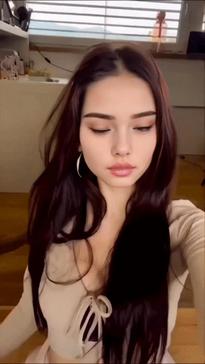 What's the name of this pornstar?