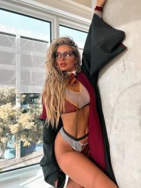 What's the name of this pornstar?