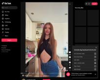 What's the name of this pornstar?