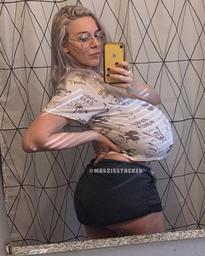 What's the name of this pornstar?