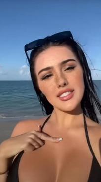 What's the name of this pornstar?