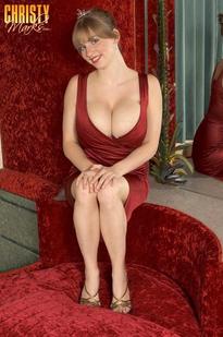 What's the name of this pornstar?