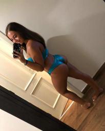 What's the name of this pornstar?