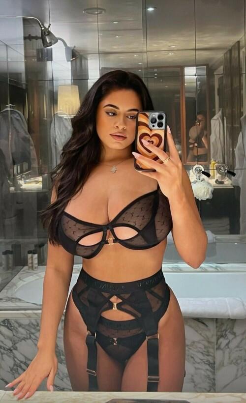 https://www.instagram.com/noeliaramirezzz/