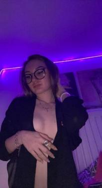 What's the name of this pornstar?