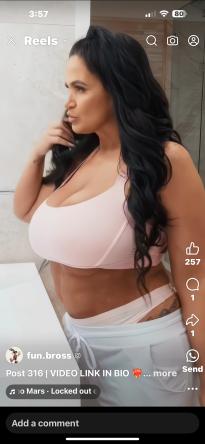 What's the name of this pornstar?