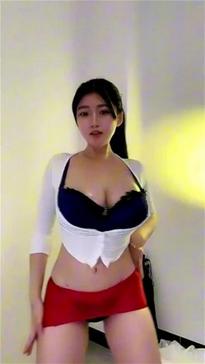 What's the name of this pornstar?