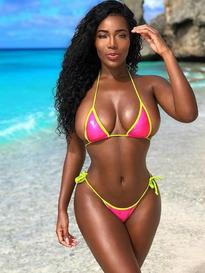 Monifa Jansen. https://www.instagram.com/monifajansen https://wtfafra.blogspot.com/2018/02/monifa-jansen.html https://www.pinterest.de/pin/695454367433860275/