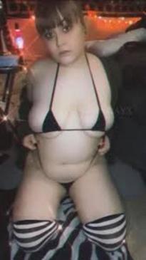 What's the name of this pornstar?