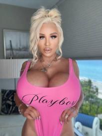 What's the name of this pornstar?