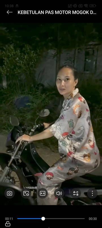 Whats her name and full video?