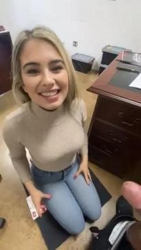 What's the name of this pornstar?