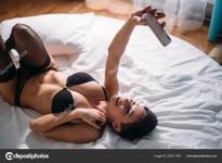 What's the name of this pornstar?