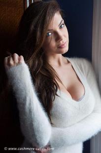 Samantha Buxton https://www.indexxx.com/m/samantha-buxton aka https://cashmere-cuties.com/models/samantha-b/?show=gallery