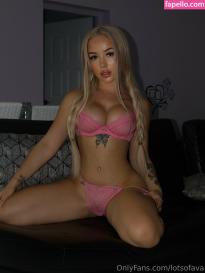What's the name of this pornstar?