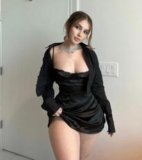 What's the name of this pornstar?