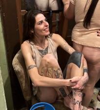 What's the name of this pornstar?