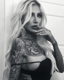 What's the name of this pornstar?