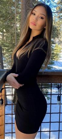 What's the name of this pornstar?