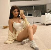 What's the name of this pornstar?